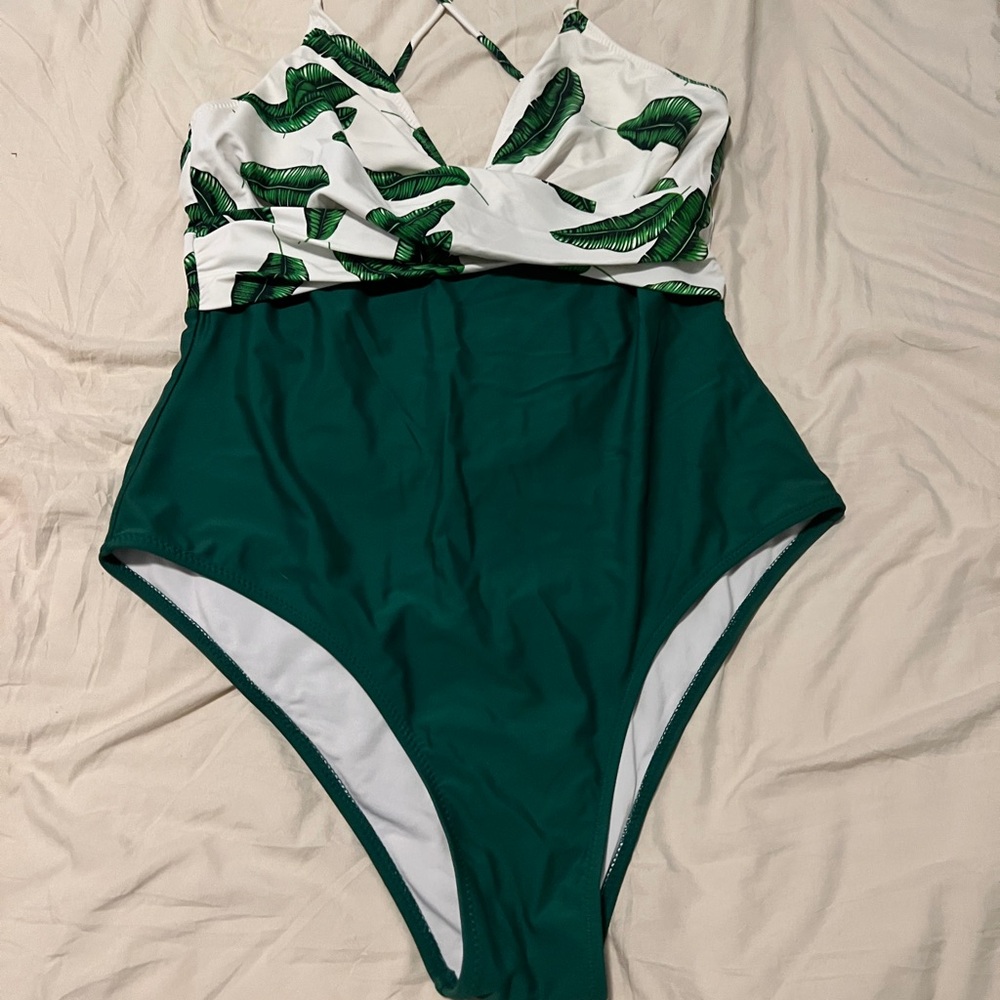 Cupshe Green and White Leaf One Piece Swimsuit
